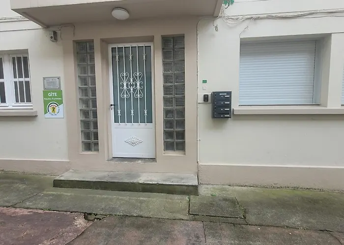 Daire Ravissant T3 Centre-ville- A Cote Du Rexhotel